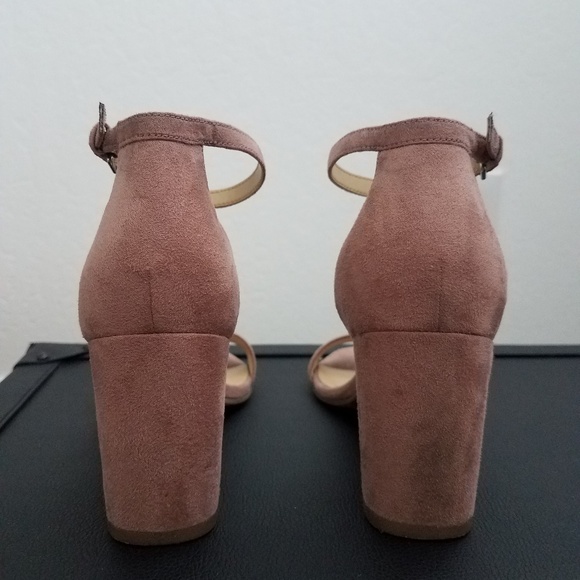 Marc Fisher Heels 👡 - Picture 3 of 5